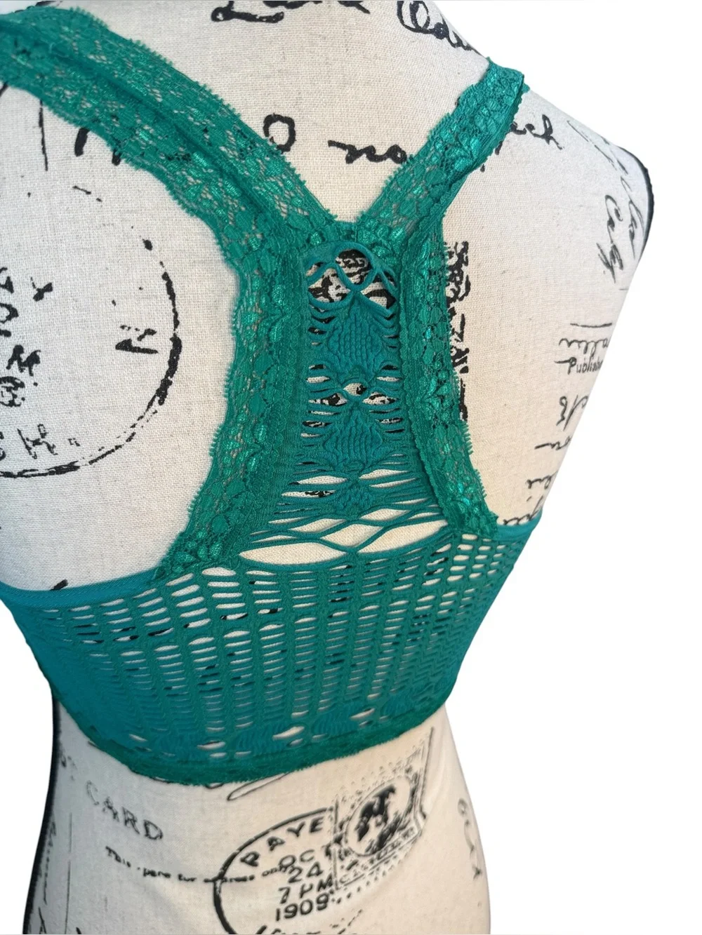 Free People Intimately Seamless Crochet Racerback Bralette size Medium/Large - Picture 8 of 11